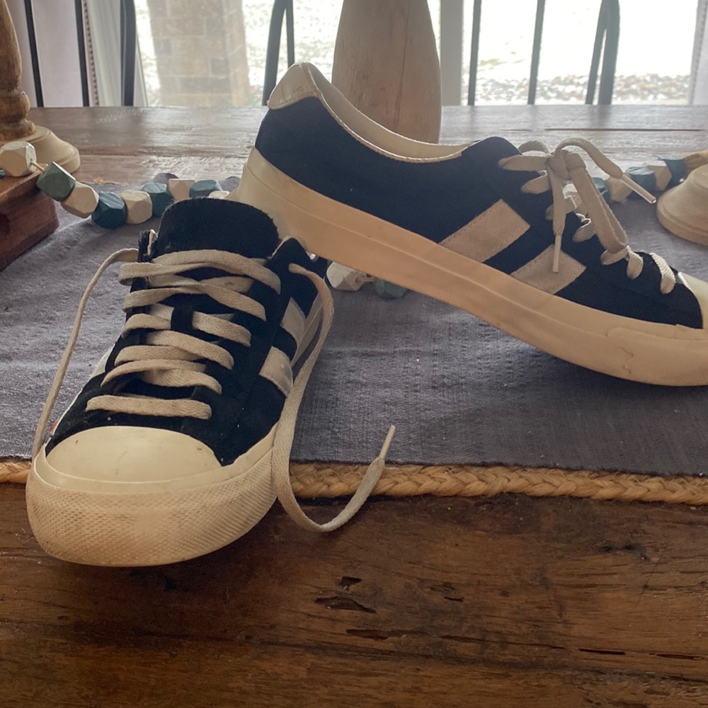 Pro-Keds Royal Classic Black Suede.. Men’s Size‎ 8.5